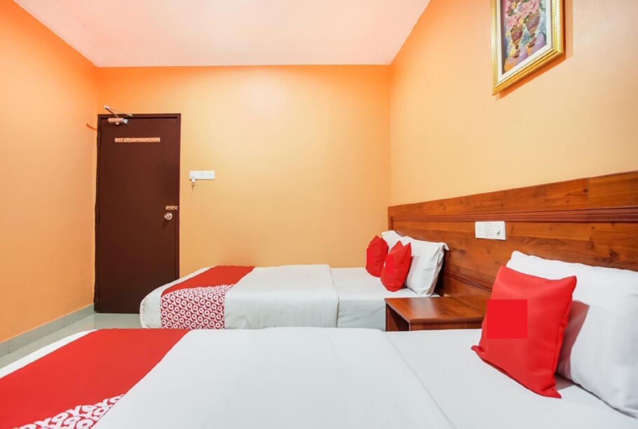 My Town Hotel Ipoh Bagian luar foto