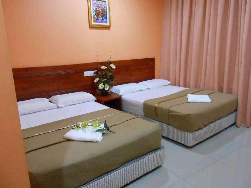 My Town Hotel Ipoh Bagian luar foto