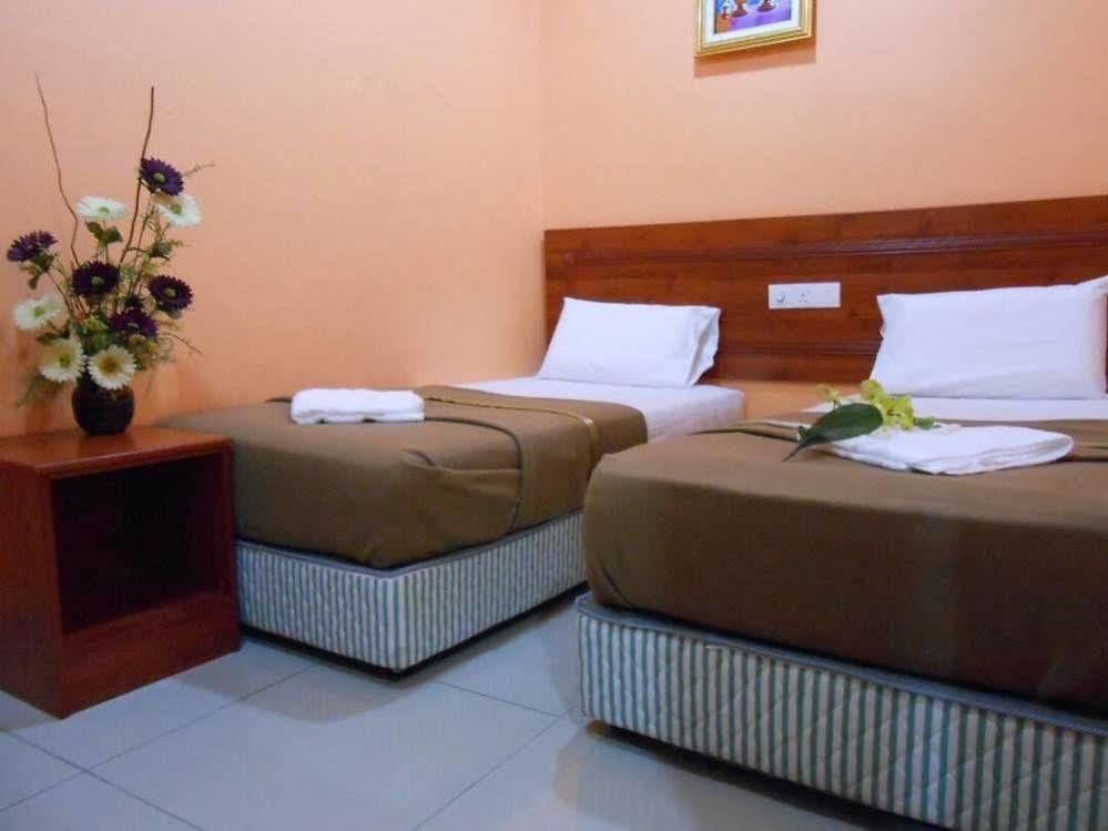 My Town Hotel Ipoh Bagian luar foto