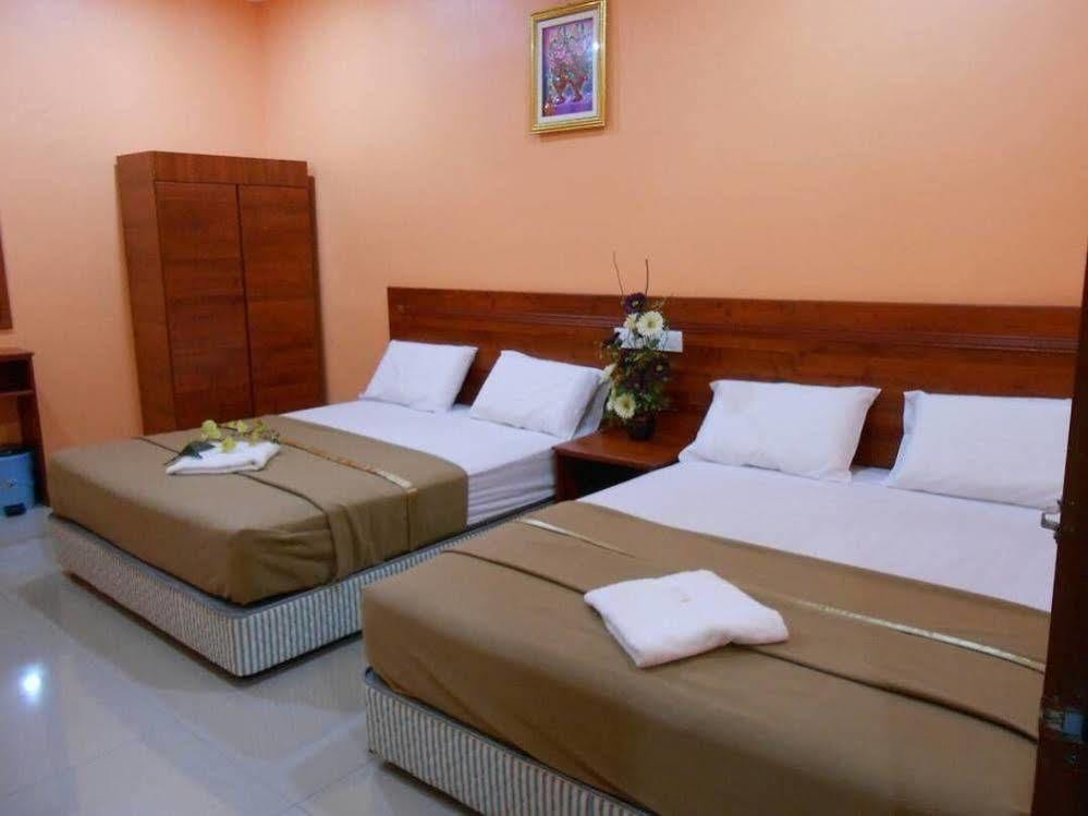 My Town Hotel Ipoh Bagian luar foto