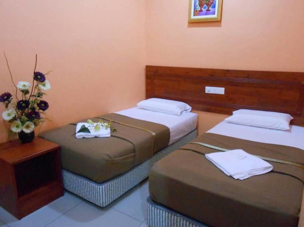My Town Hotel Ipoh Bagian luar foto